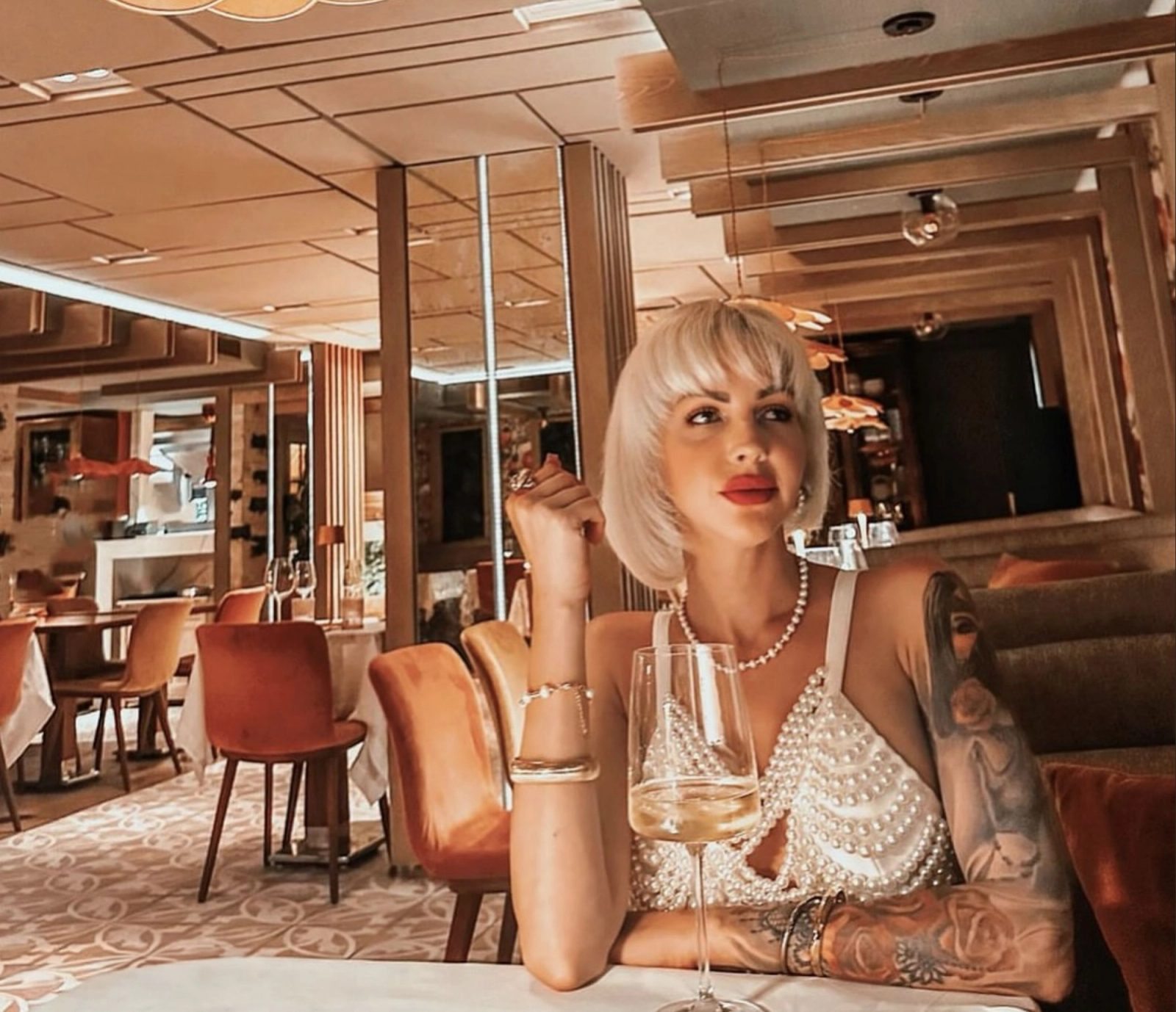 Amalia Interior Lounge